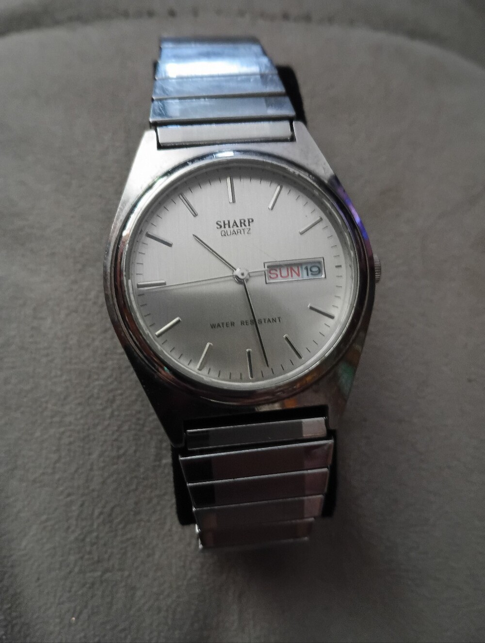 Sharp Silver Men's Quartz Watch with Day-Date
